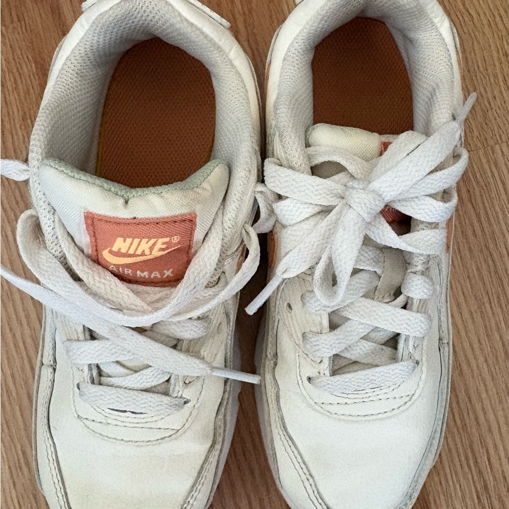 Nike Kids Air Max Cream and brown  sneakers size 1.5Y
